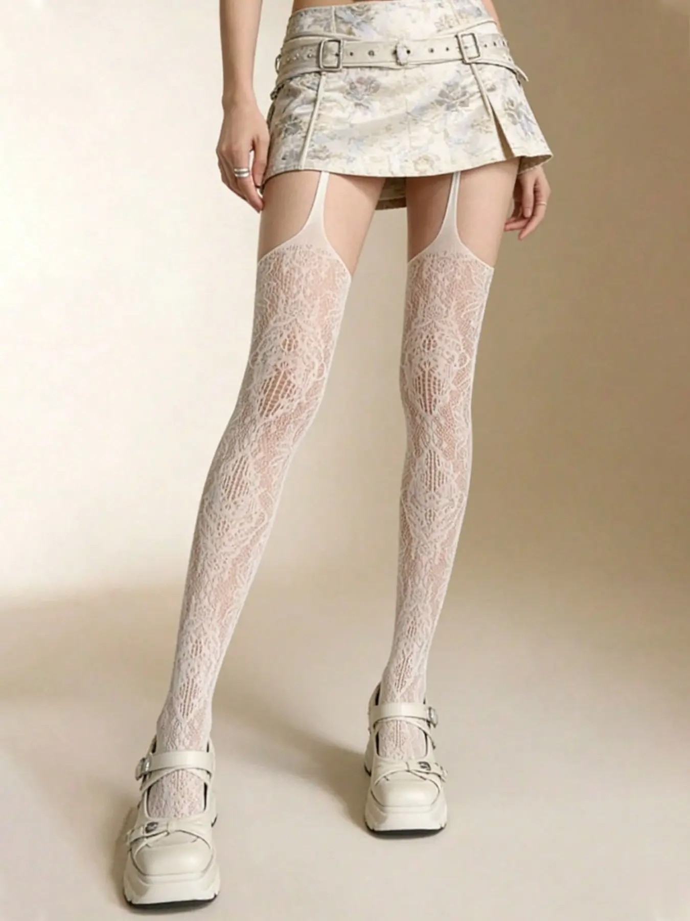 3 Pairs Floral Strappy Fishnet - đánh giá và giá Good Floral & Wedding Decor Supply