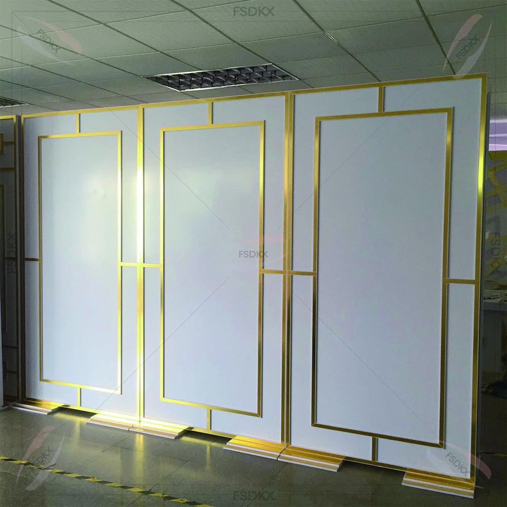 Shiny Gold Party Supplies Back - đánh giá và giá Wedding Supply Rentals